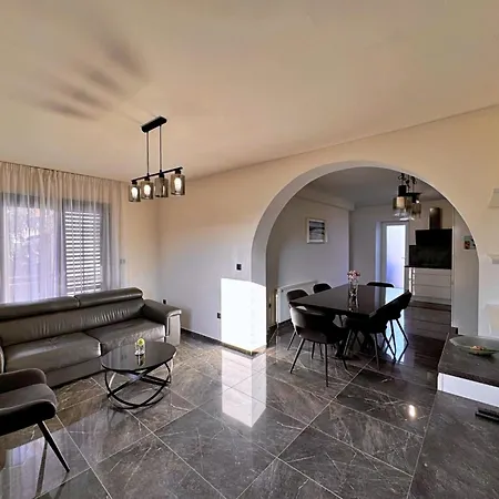 Katarina By Interhome Apartman Vantačići